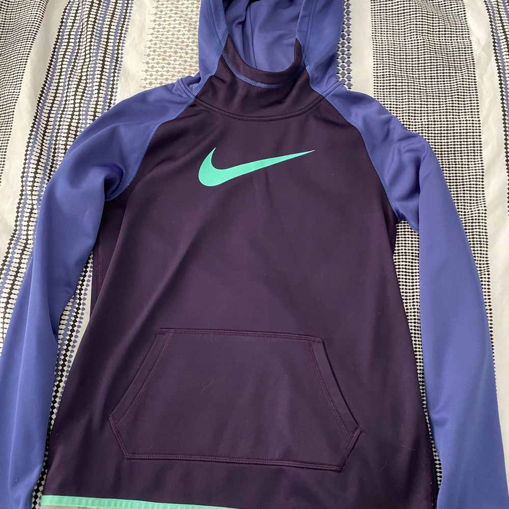 Girls Nike sweatshirt size XL